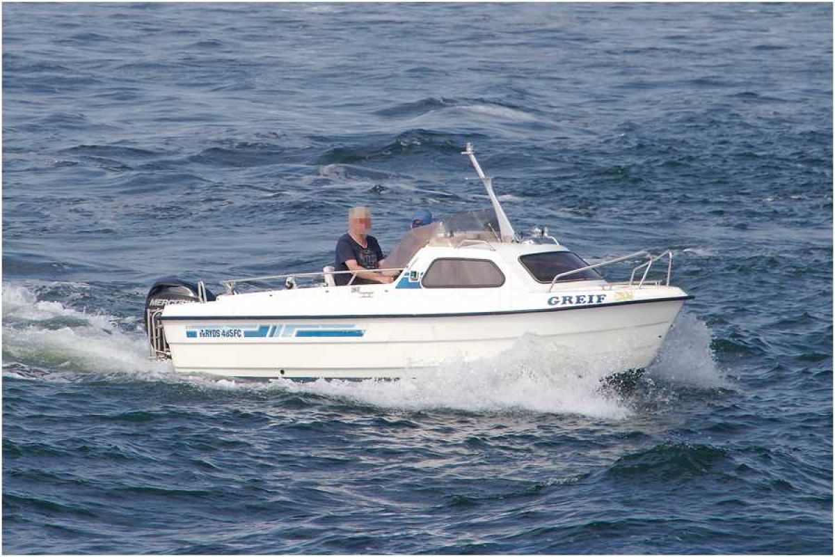 Konsolen- und Sportboote